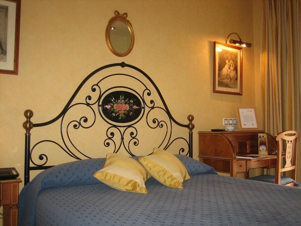 Фото Hotel Santiago