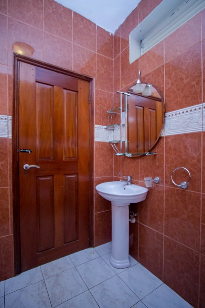 Фото Emerald Hotel