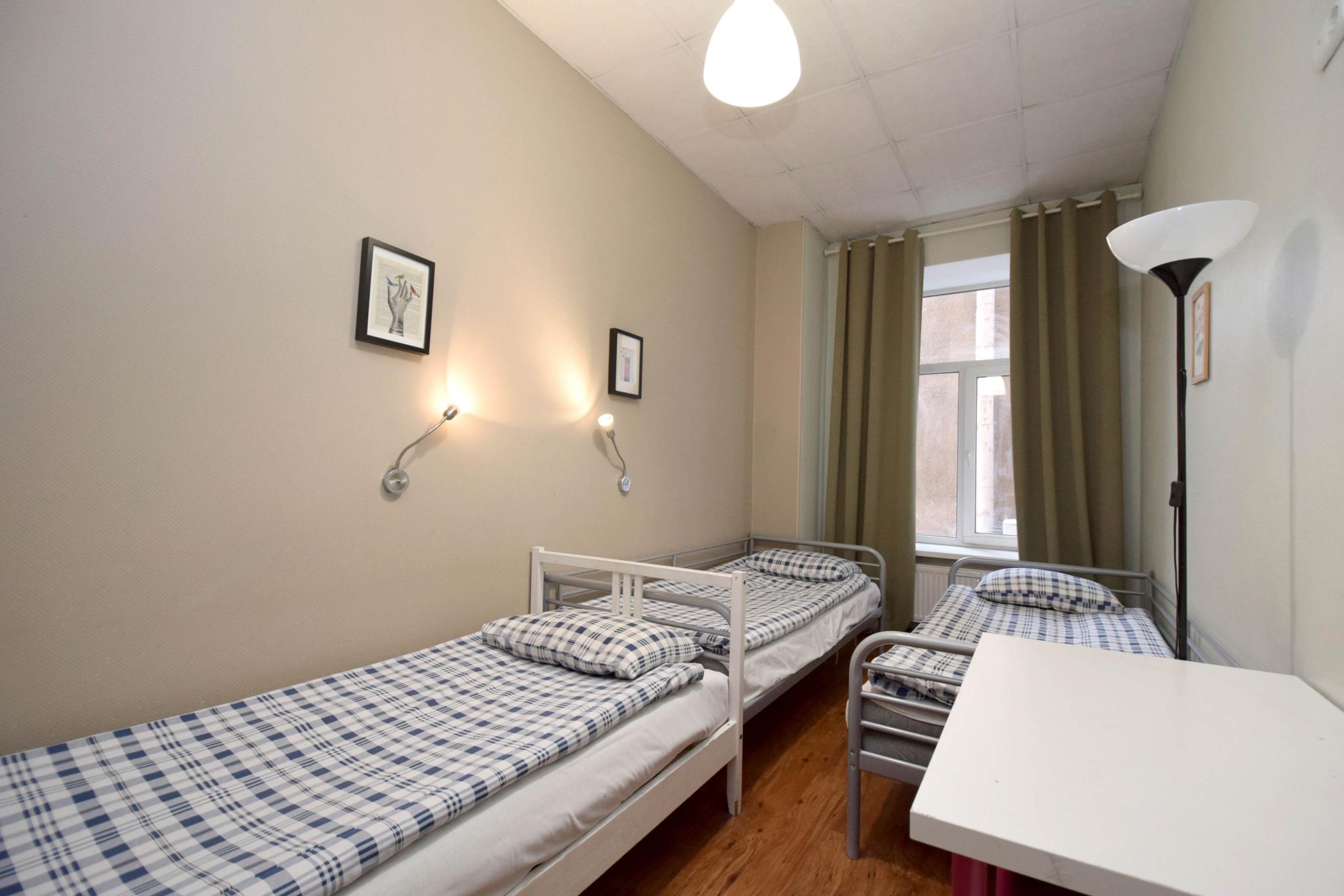 Фото Миссис Хадсон на Невском