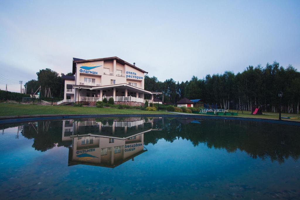 Фото Флагман