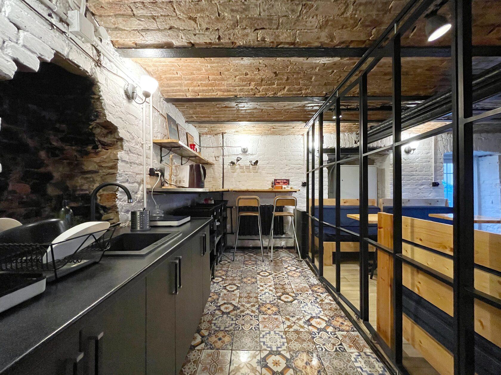 Фото BookCase Hotel&Hostel