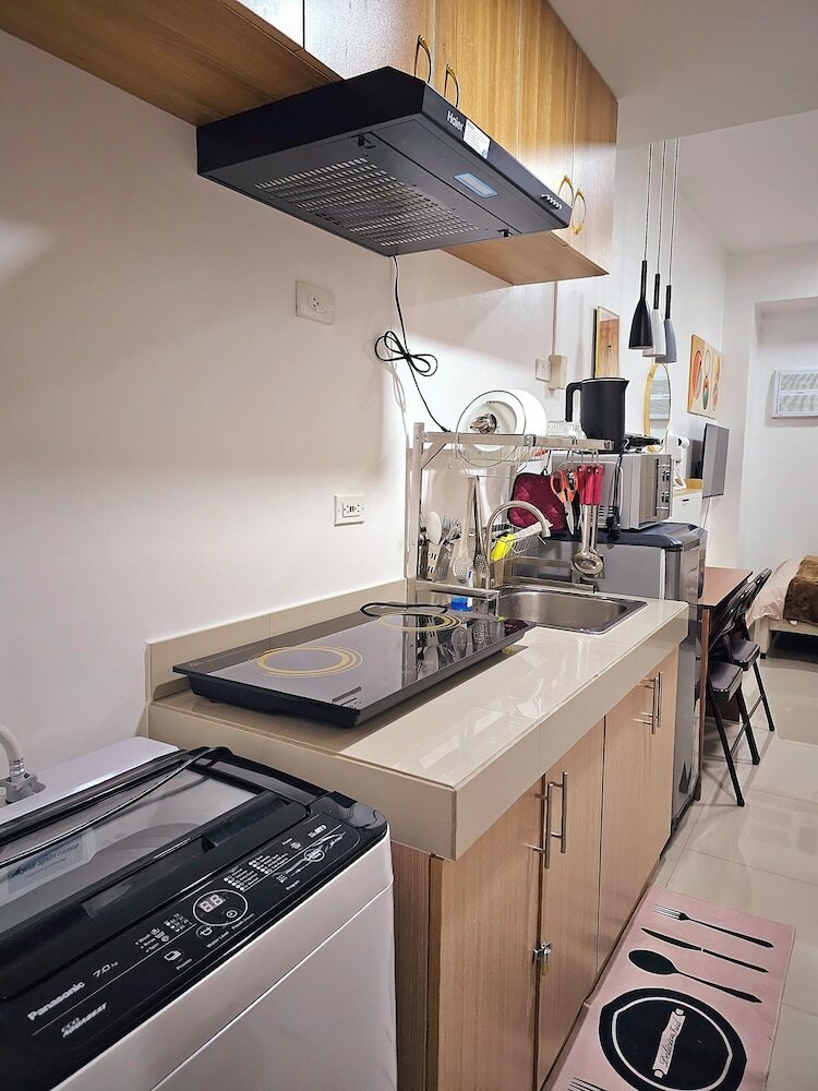 Фото Acellyne's Suites at Green 2 Residences