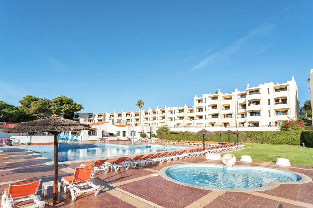 Фото Jardim Cozy Apartment with 2 swimming pools near the Old Town