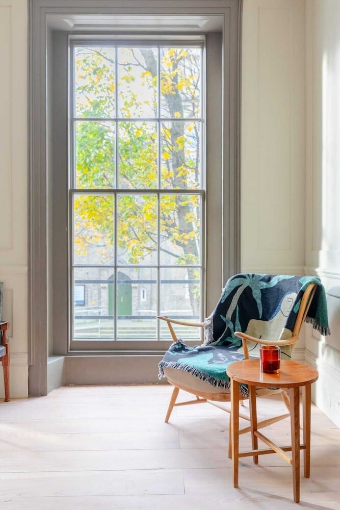 Фото Spacious & Elegant 2bd Victorian Flat - Islington!