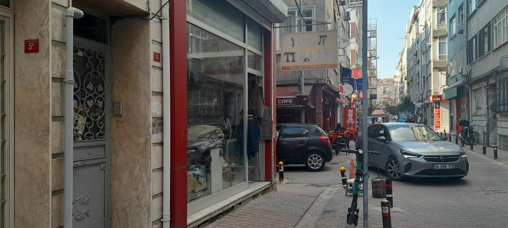 Clothes wholesale Harput Trade, Istanbul, photo