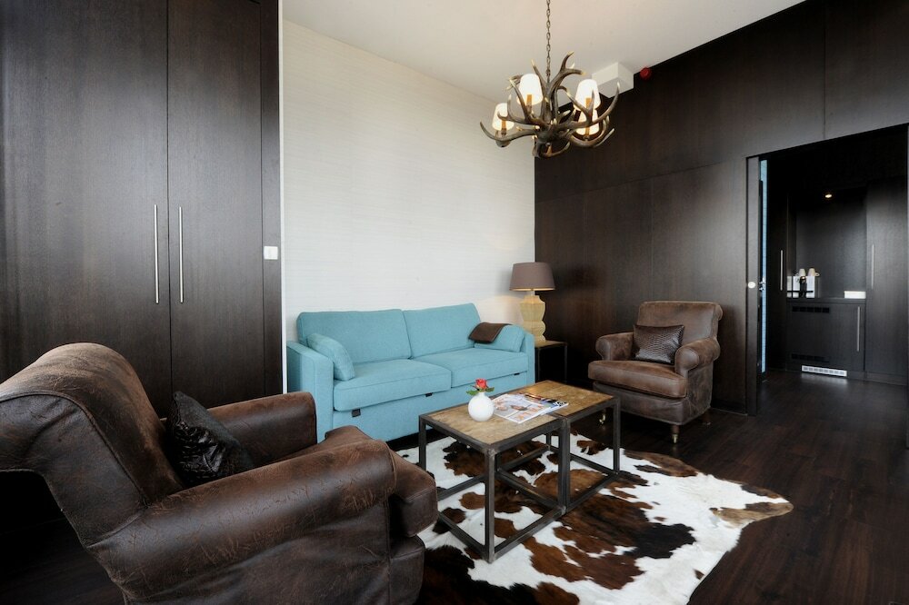 Фото Theaterhotel De Oranjerie