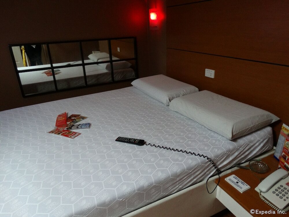 Фото Hotel Sogo Quirino Motor Drive Inn