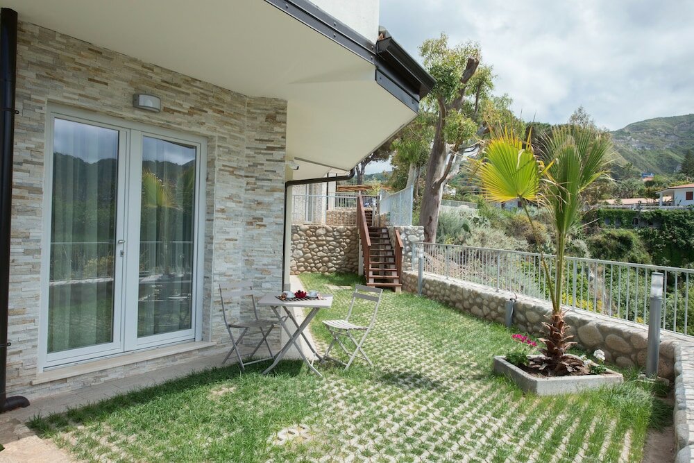 Фото Borgo degli Dei - Affittacamere Poseidone