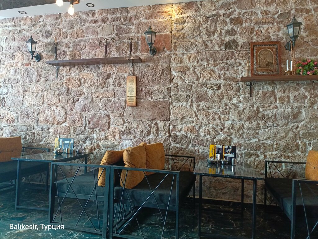 Cafe Famous Sariyer Pastry Shop Ayvalik, Ayvalik, photo