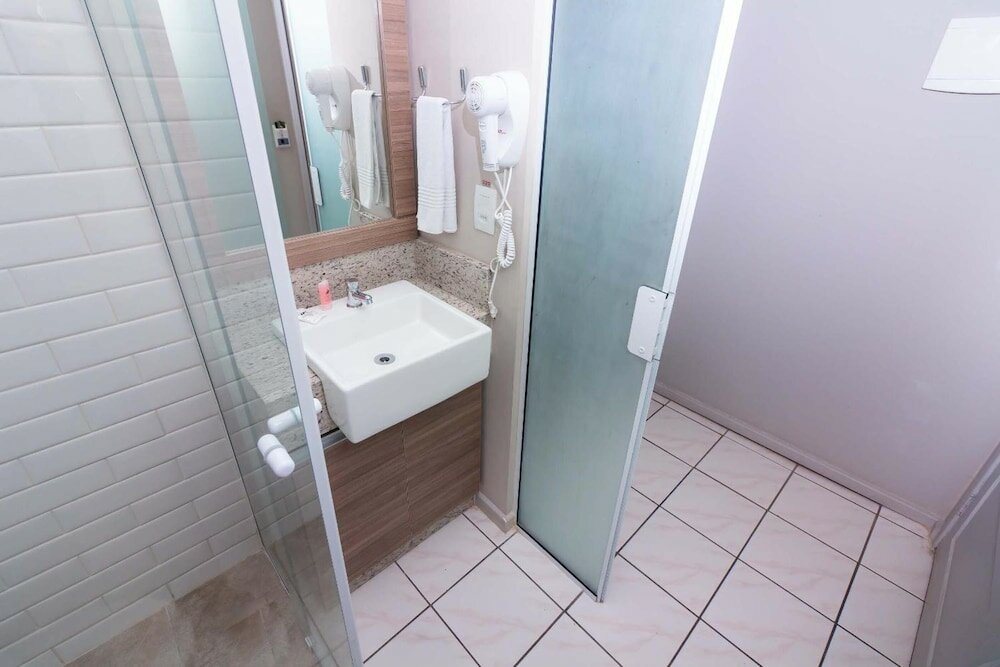 Фото Kennedy Slim Hotel