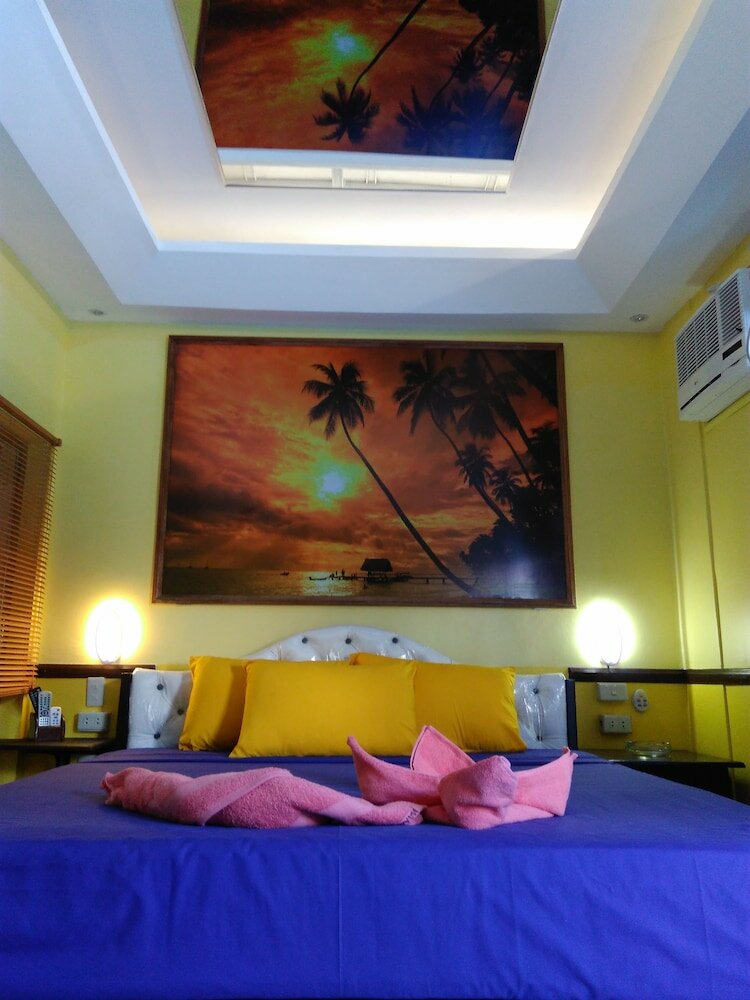 Фото Mango's Beachfront Resort