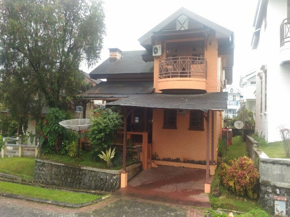 Фото Villa Kota Bunga Aster