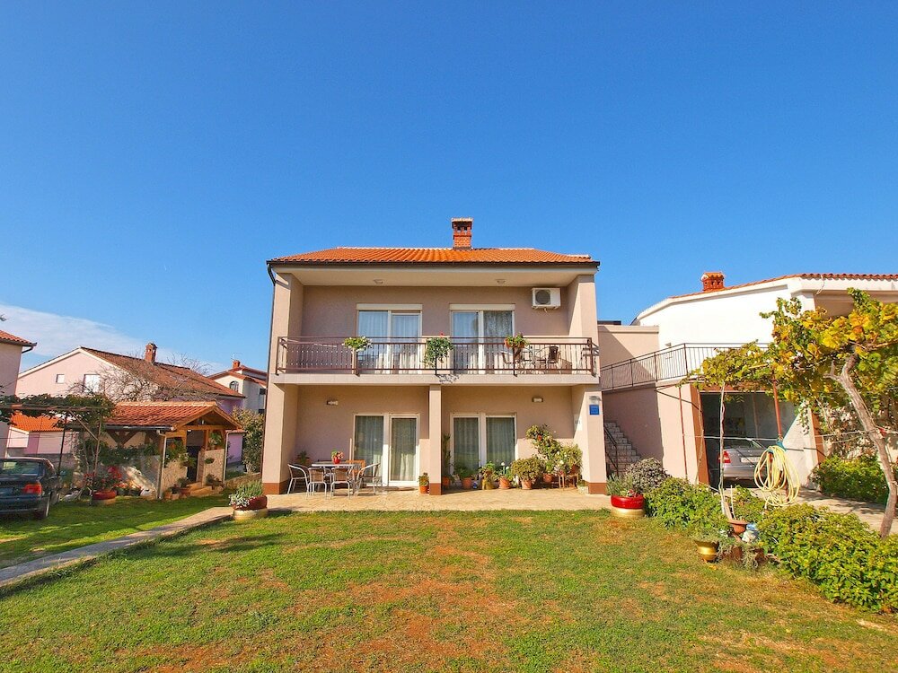 Фото Apartments Silvia 143