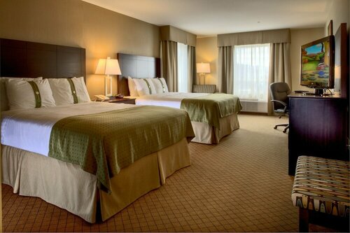 Гостиница Holiday Inn Hotel and Suites-Kamloops в Камлупсе