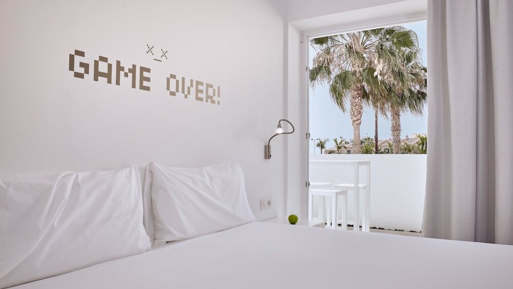 Фото Отель Baobab Suites