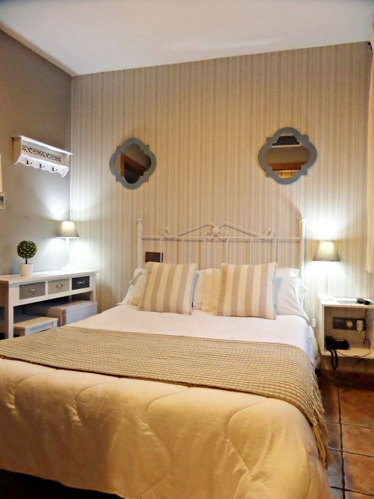 Фото Hotel Medina de Toledo