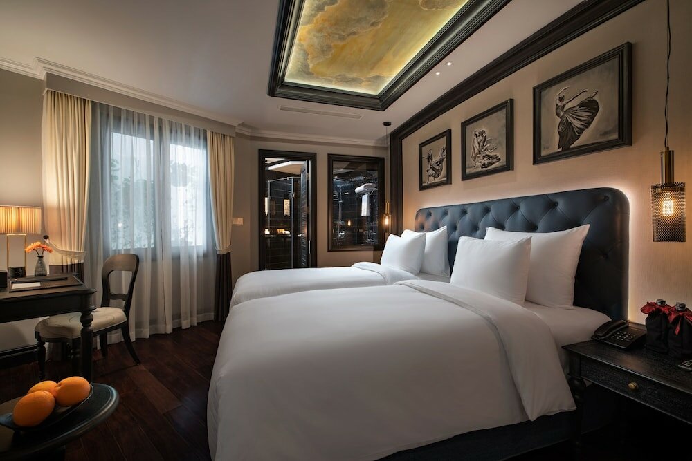 Фото отеля 2