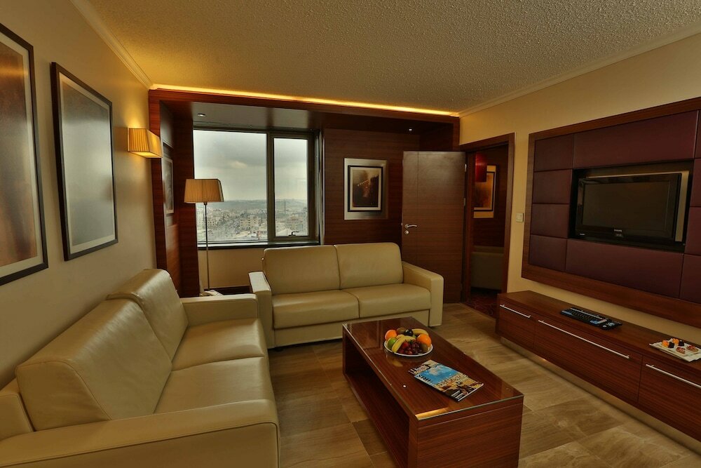 Фото Crowne Plaza Amman, an Ihg Hotel