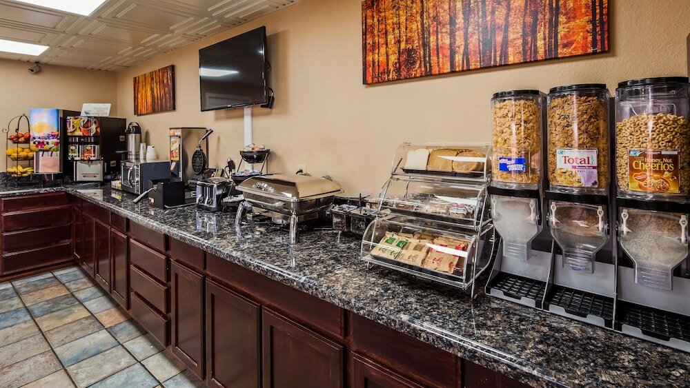 Фото Best Western Executive Inn