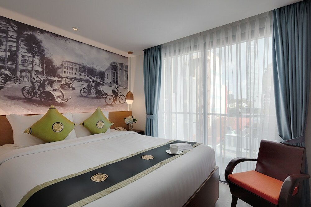Фото Little Saigon Boutique Hotel