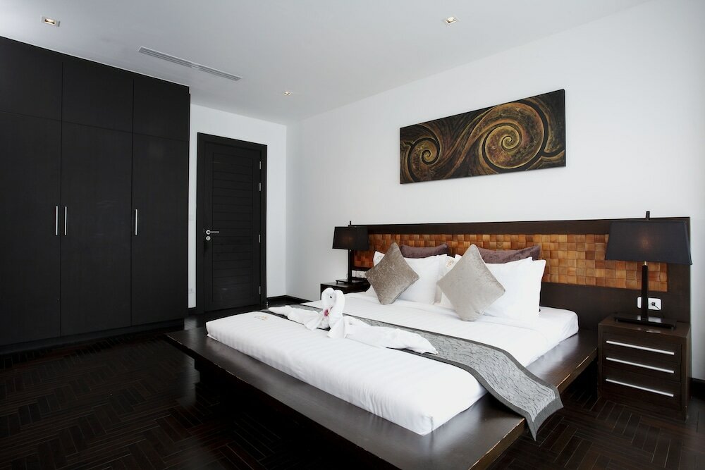 Фото By The Lake 