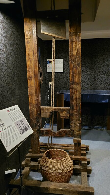 Жеңіл ізгі әйелдердің суреттері