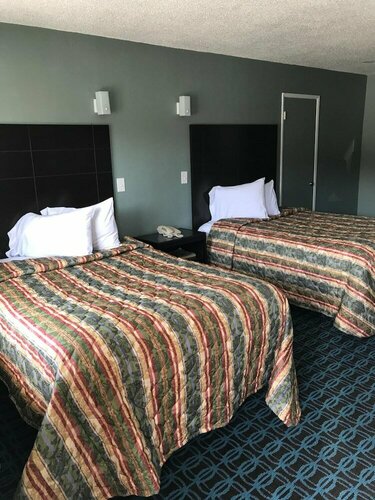 Гостиница Economy Inn в Модесто