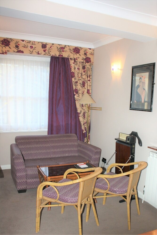 Фото Mitre House Hotel