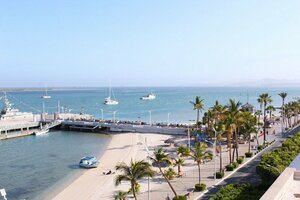 Гостиница Seven Crown La Paz Malecon