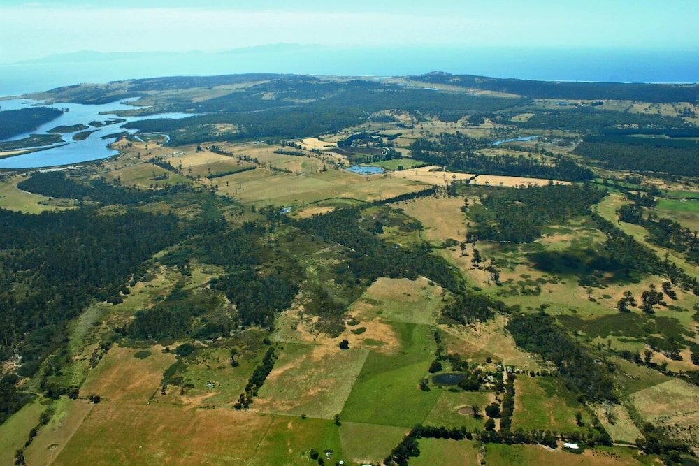 Фото Wind Song Bed & Breakfast