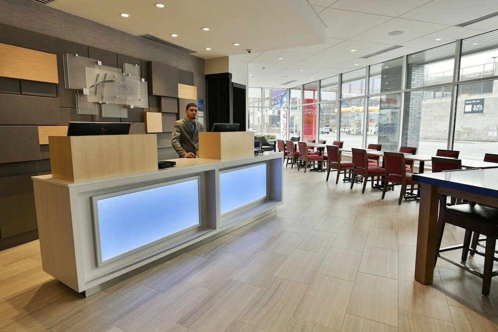 Фото Holiday Inn Express & Suites Jersey City - Holland Tunnel, an Ihg Hotel