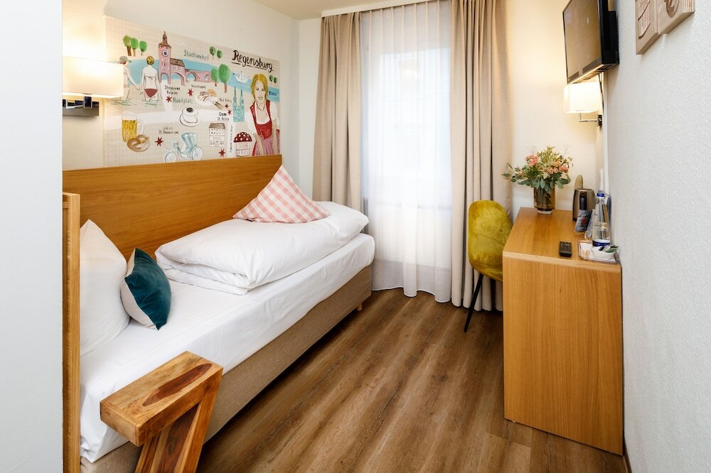 Фото Hotel Am Peterstor