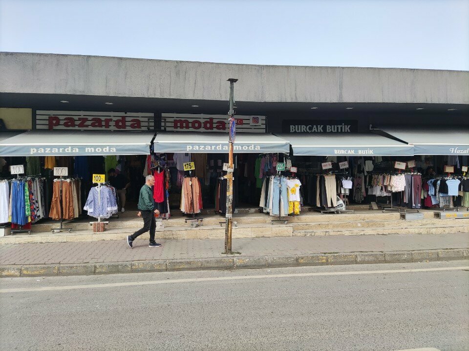 Магазин одежды Burçak Butik, Стамбул, фото