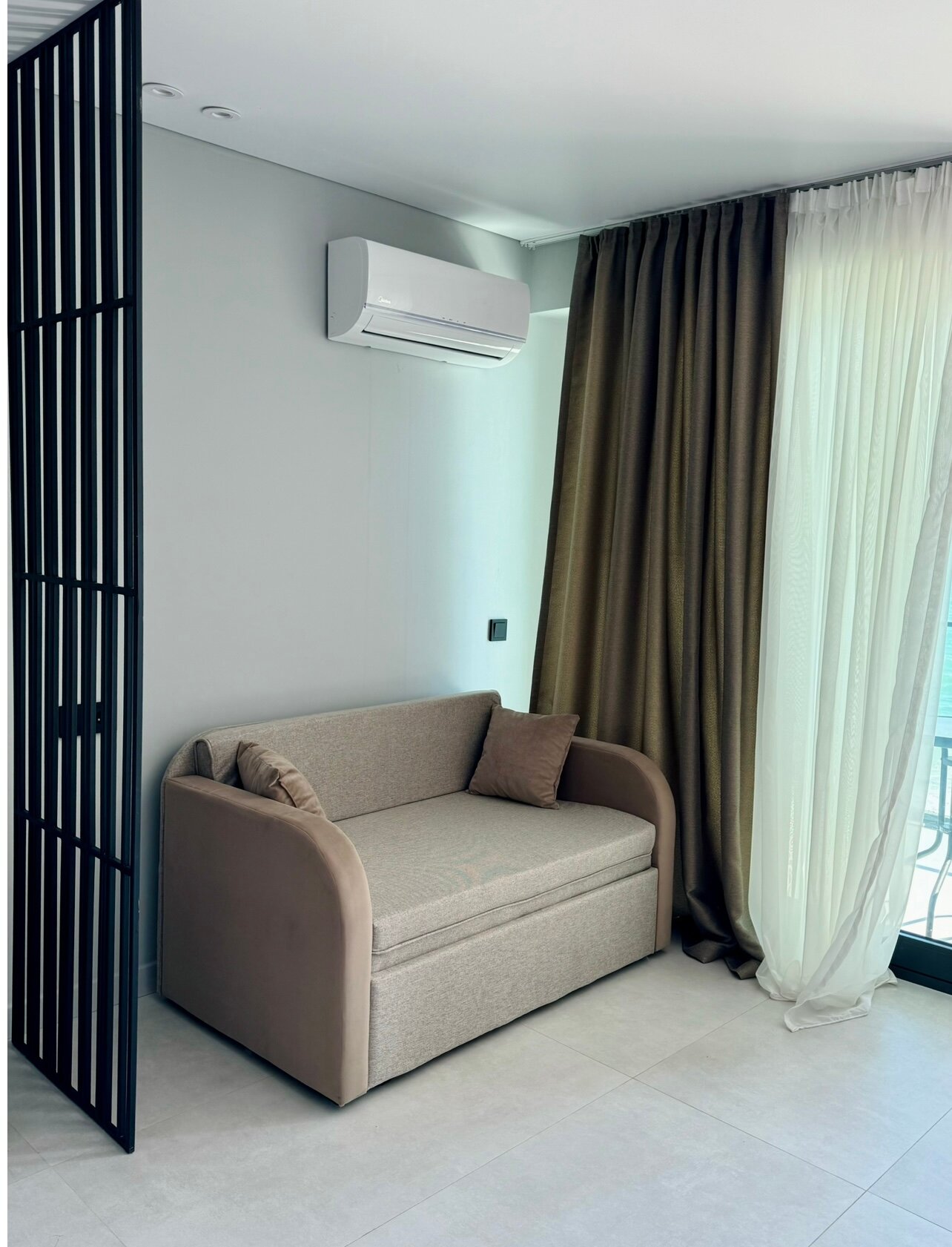 Фото Art More Hotel