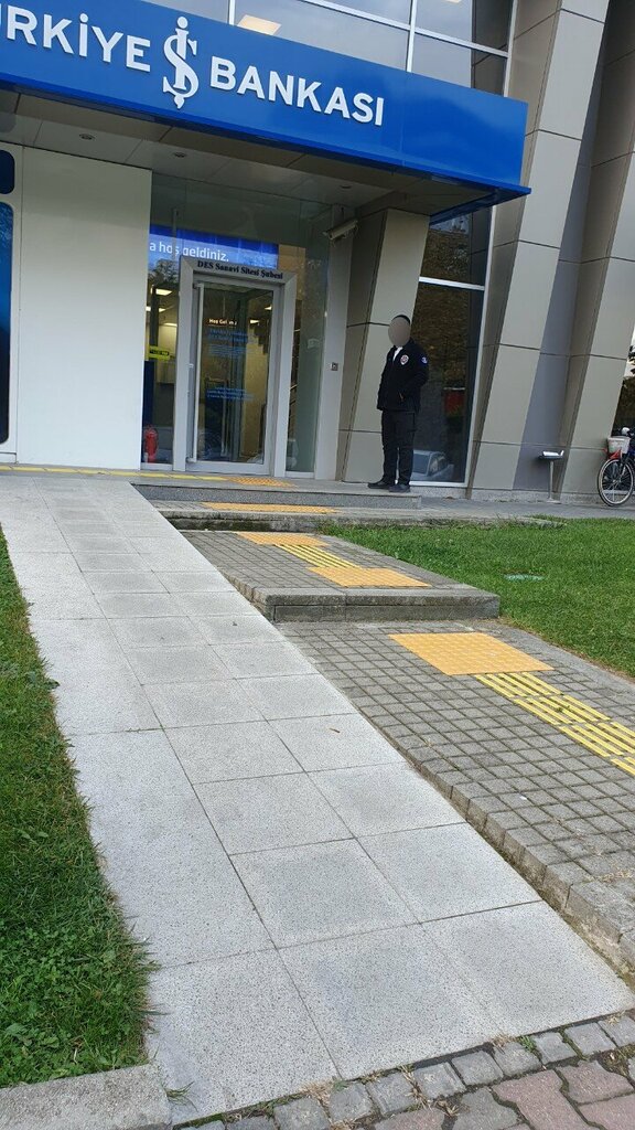 Банк Türkiye İş Bankası Des Sanayi Sitesi/İstanbul Şubesi, Стамбул, фото