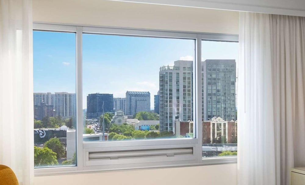 Фото Embassy Suites by Hilton Atlanta Buckhead