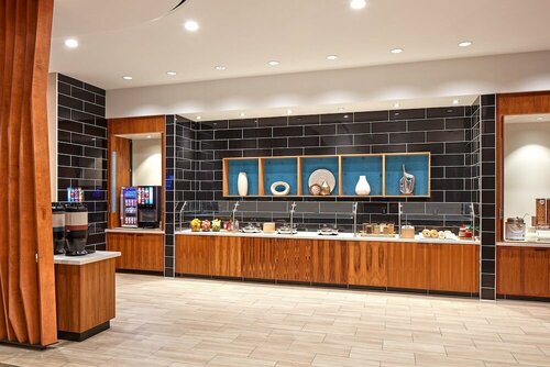 Гостиница SpringHill Suites by Marriott Los Angeles Downey в Дауни