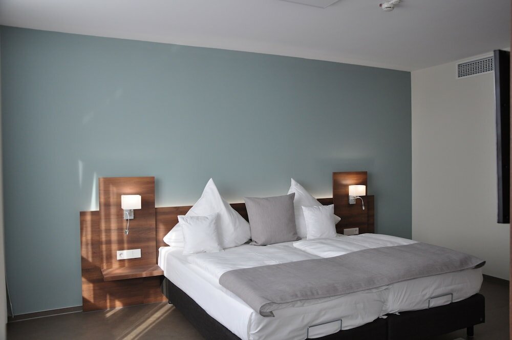 Фото Apart Hotel FirstBoarding Bayreuth