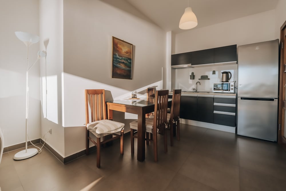 Фото Apartments Kuce Lekovica Beach & Restaurant