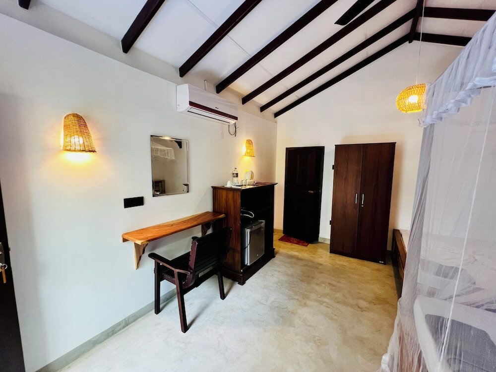 Фото Central Beach Inn