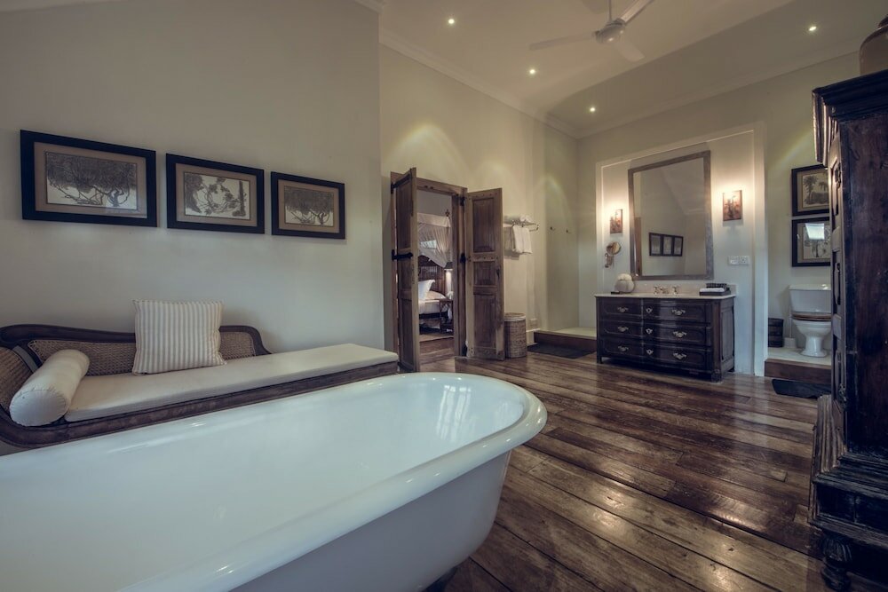 Фото Вилла Taru Villas - Rampart Street