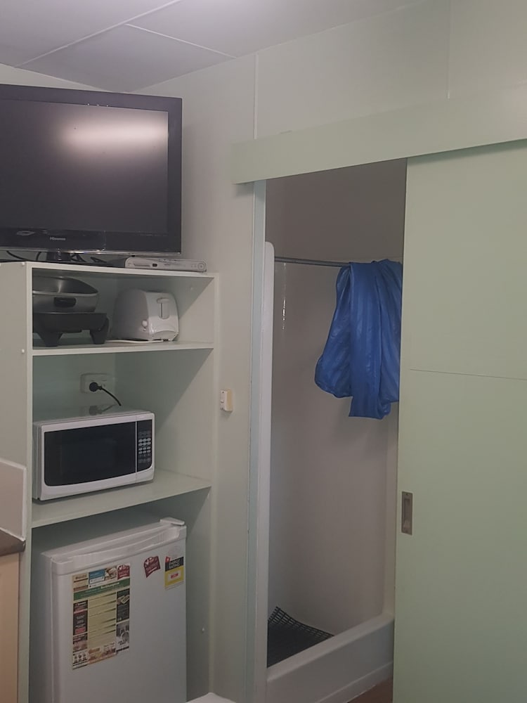 Фото Riverside Tourist Park