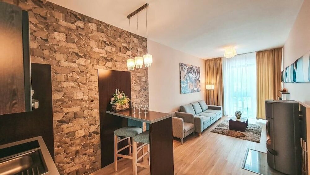 Фото Hotel Crocus