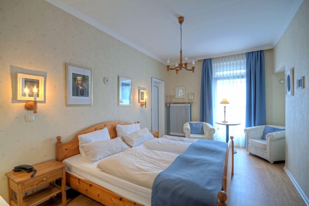 Фото Hotel zum Goldenen Stern