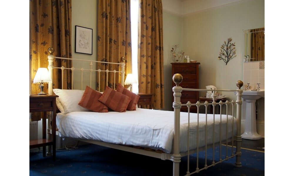 Фото The Coach House Canterbury