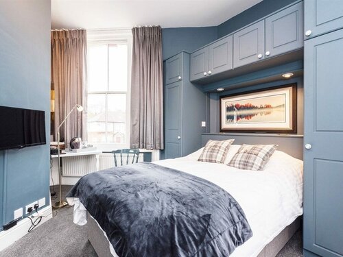 Гостиница Summerfield Pub & Boutique Rooms в Лондоне