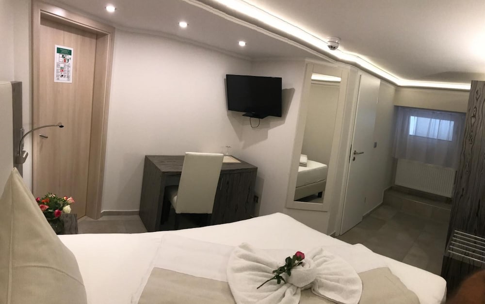 Фото Hotel Sophia