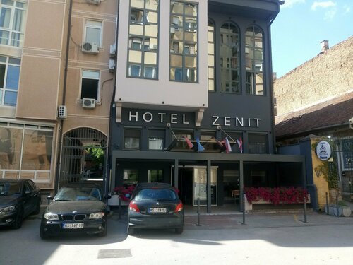 Гостиница Zenit Hotel в Южно-Бачском округе