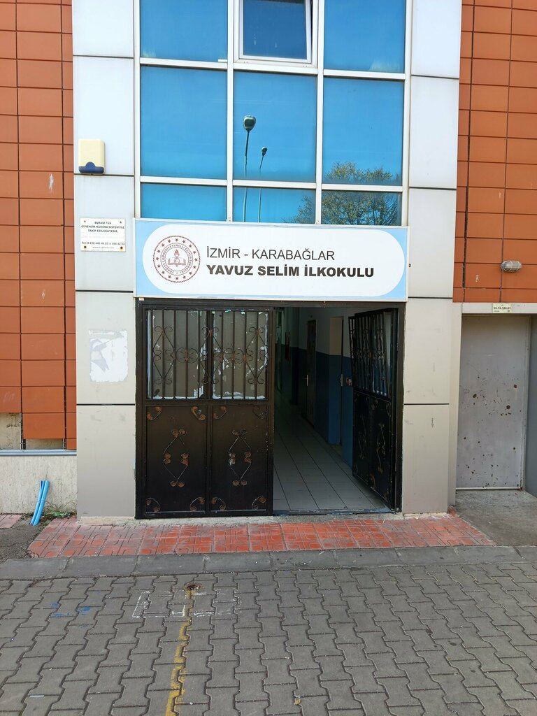 Primary school Yavuz Selim Primary School, Izmir, photo