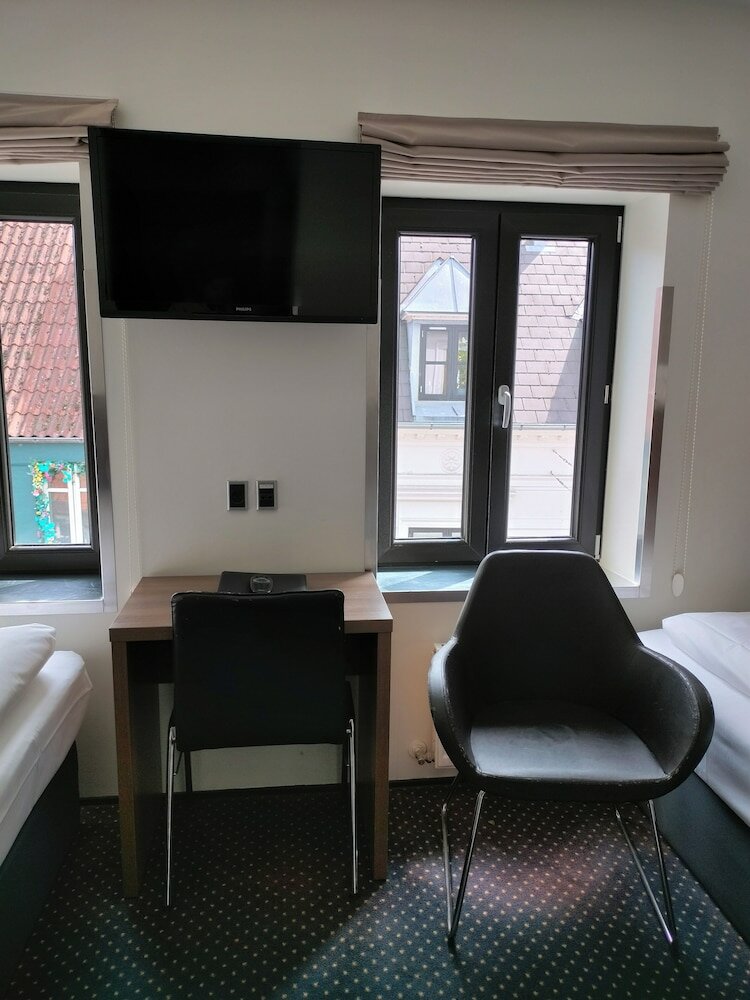 Фото Hotel Jomfru Ane